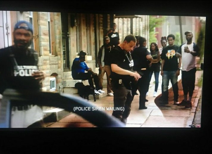 MOOKEDOUT's tweet photo. Very PROUD of myself to be apart of this series
#WeOwnTheCity
Shout to all involved. I was going thru so much at the time being on these scenes helped out alot..
R.i.P DorianeEvans 🧡
#HBO #television #actor #backround
#Mookedout https://t.co/8njqAXKkw9