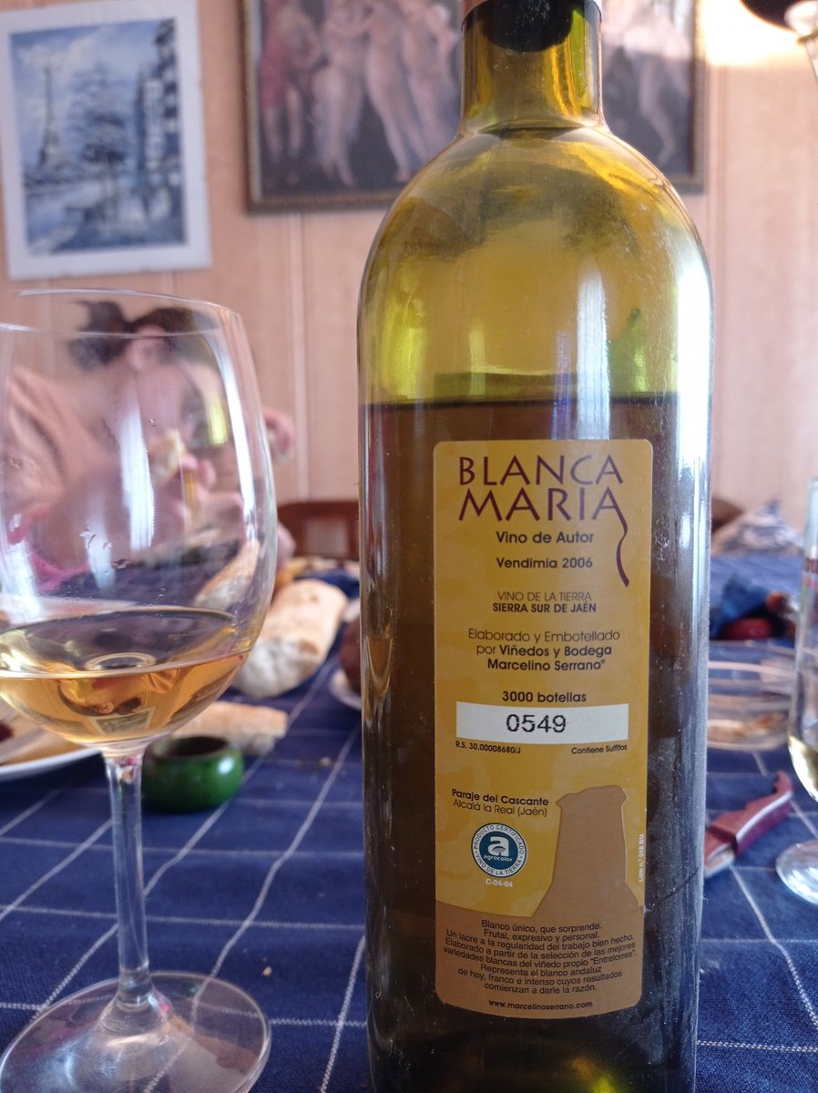 Sí el agua es vida, que la beban los muertos. Gracias 
<a href="/MarcelinoSerran/">Viñedos y Bodega Marcelino Serrano</a> , ayer 26 cumpleaños de mi hija, y mira lo que encontré para celebrarlo.