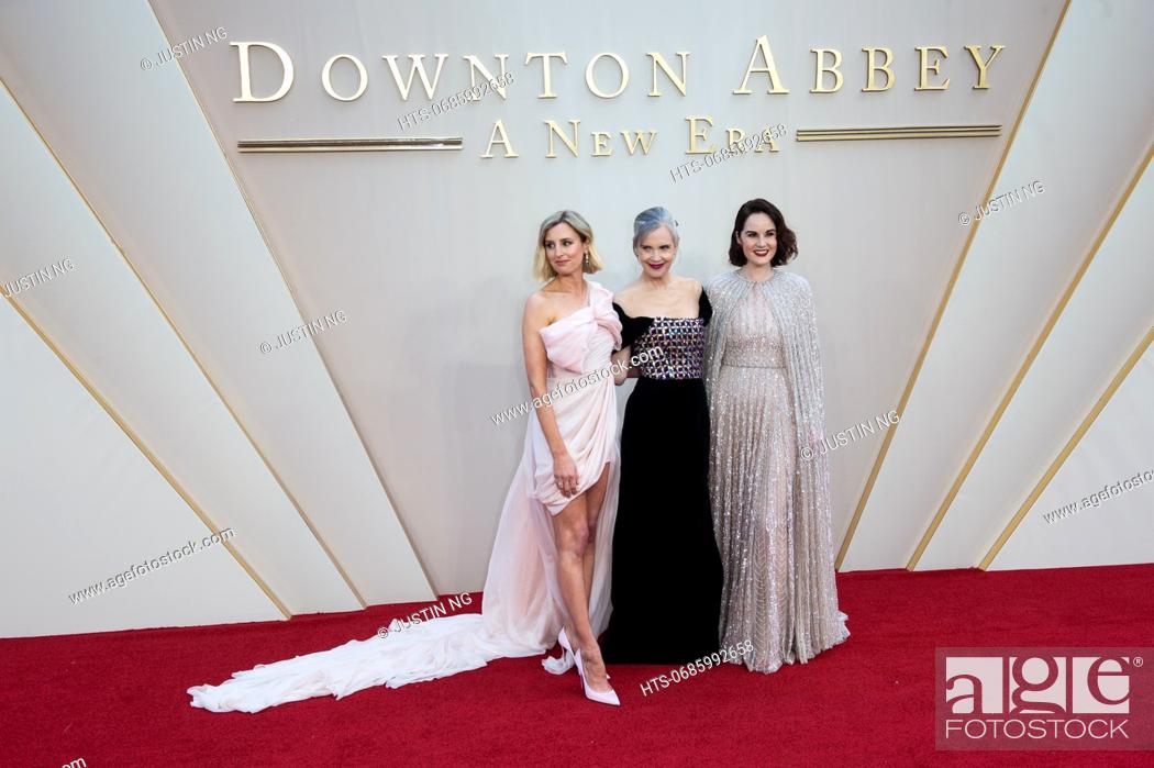 age_fotostock's tweet photo. Laura Carmichael, Elizabeth McGovern and Michelle Dockery attend the World Premiere of 'Downton Abbey: A New Era' in London. April 25, 2022.
+📷: https://t.co/wpgrnvugsO
@DowntonAbbey #DowntonAbbey #DowntonAbbeyANewEra #redcarpet #premiere #Press #PressImages #News #NewsImages https://t.co/3ynQBpKPWu