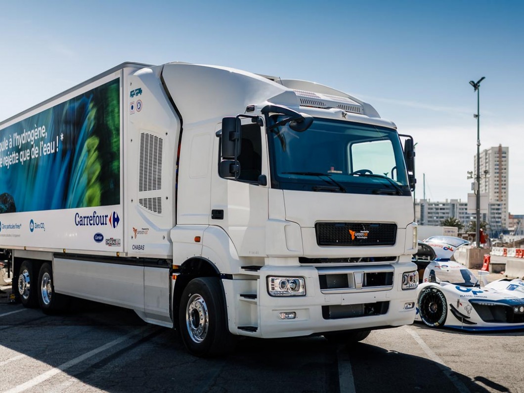 🚚Le 1er camion à #hydrogène français #Cathyope entre en phase d’exploitation-test et pourrait aboutir d'ici 2025 à la mise en circulation d’une centaine de camions pour le Groupe Carrefour #LabelCapenergies.
+d'infos 👉capenergies.fr/projet-cathyop…