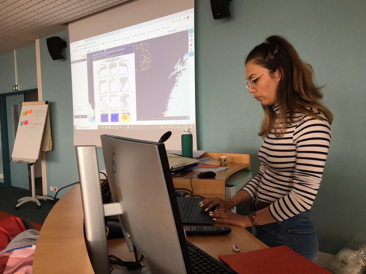 AdoptaFloat's tweet photo. La #TeamAdoptaFloat a eu le plaisir de participer activement aux stages #CEFPEP organisés par l’@Ifremer 😁
Une opportunité pour les #enseignants de plonger dans les locaux de l’@Ifremer et de découvrir le monde de l'océanographie ! 🤿🛳️ #AllOnBoard https://t.co/pwgCI9h2hH