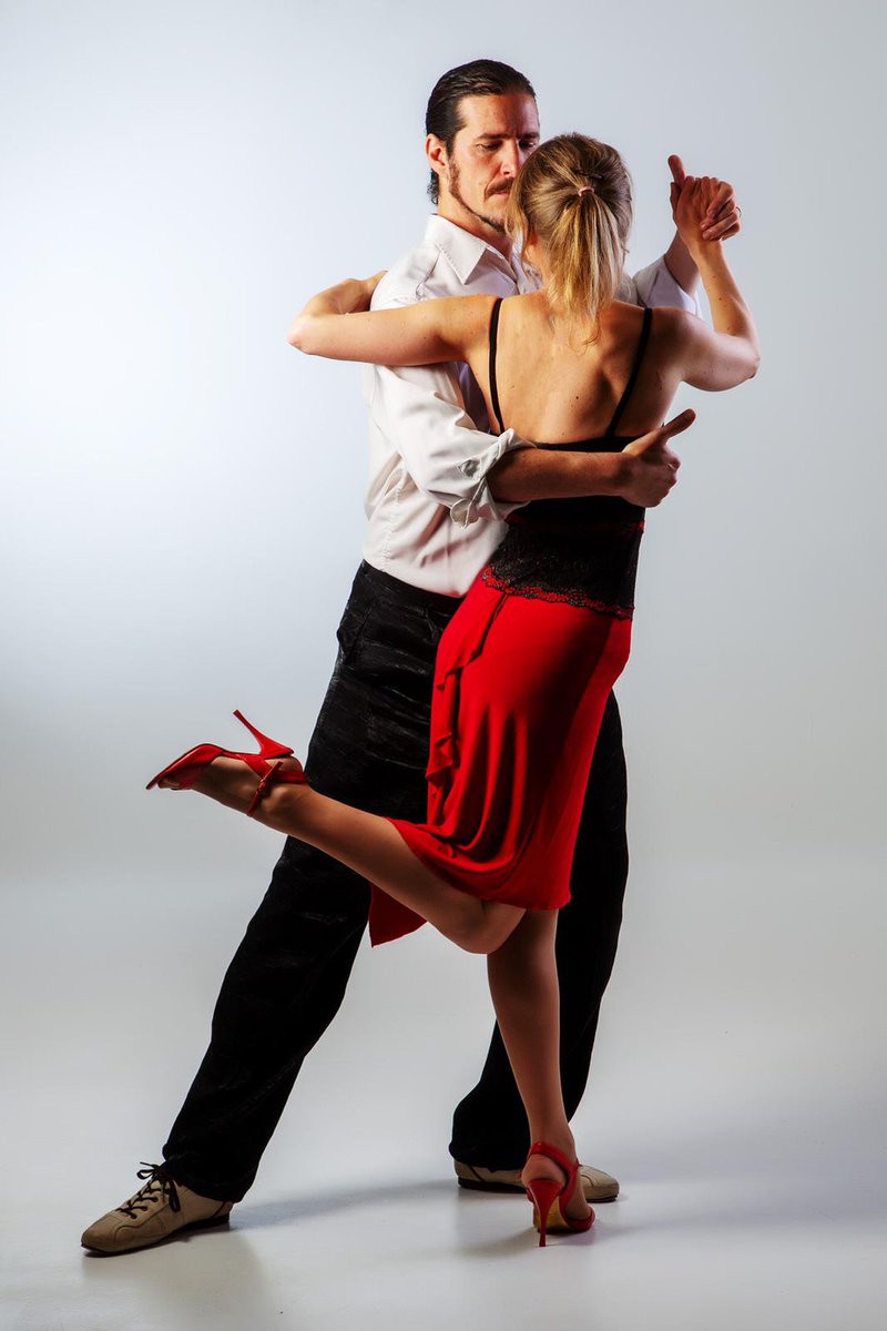 CedarsHallWells's tweet photo. ๐This Thursday come and hear @EdwardLeakerSax Blaze Ensemble play a fusion of classical, jazz and tango music together with a visual feast provided by authentic tango dancers! Tickets avalible here โก๏ธhttps://t.co/wIztIN7fza #blazeensemble #edleaker #cedarshall https://t.co/lN6k5iR5YK