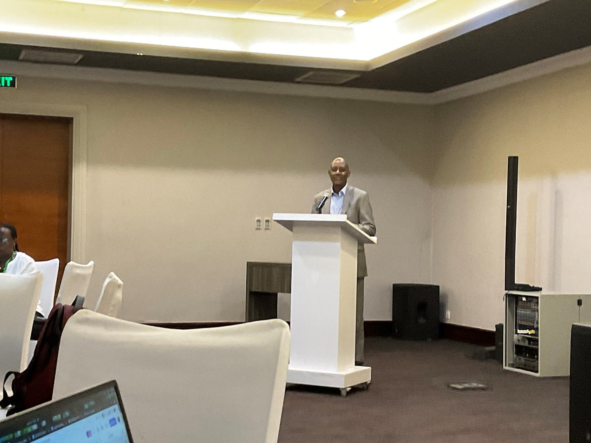 chipo_msengezi's tweet photo. After two years of little to no travel, the #RwaSIS project partners convene to discuss progress. Dr Bucagu within @RwandaAgriBoard explaining the rationale for RwaSIS. @CABI_news supports the project's use case 3 which is developing a national soil information system #FAIRdata https://t.co/RBl9CgKIcA