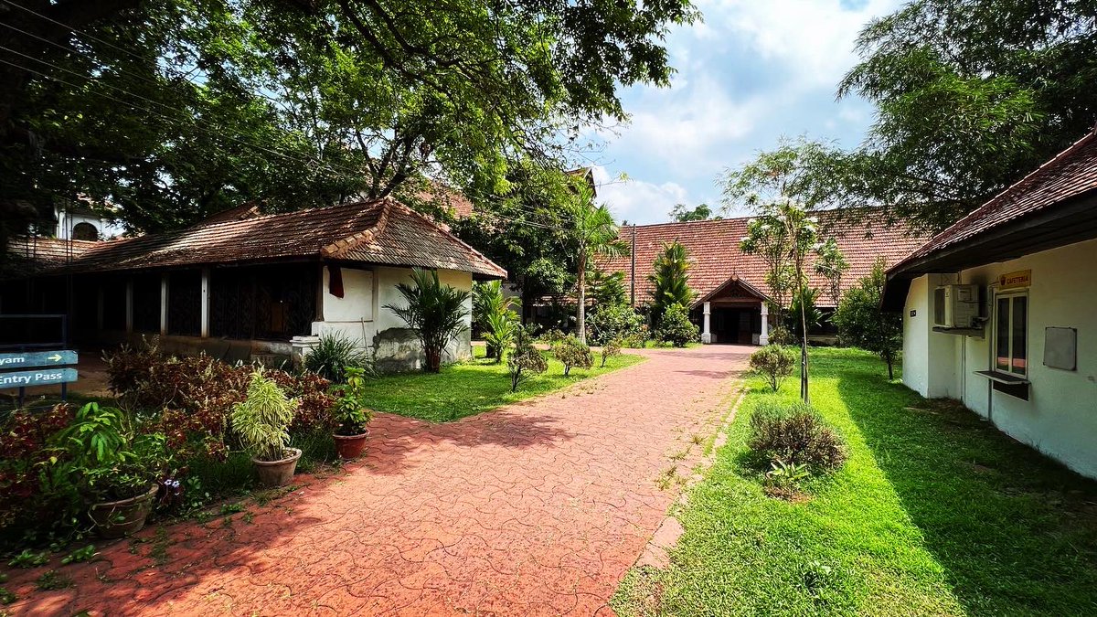 Aijaz Khan tweet media