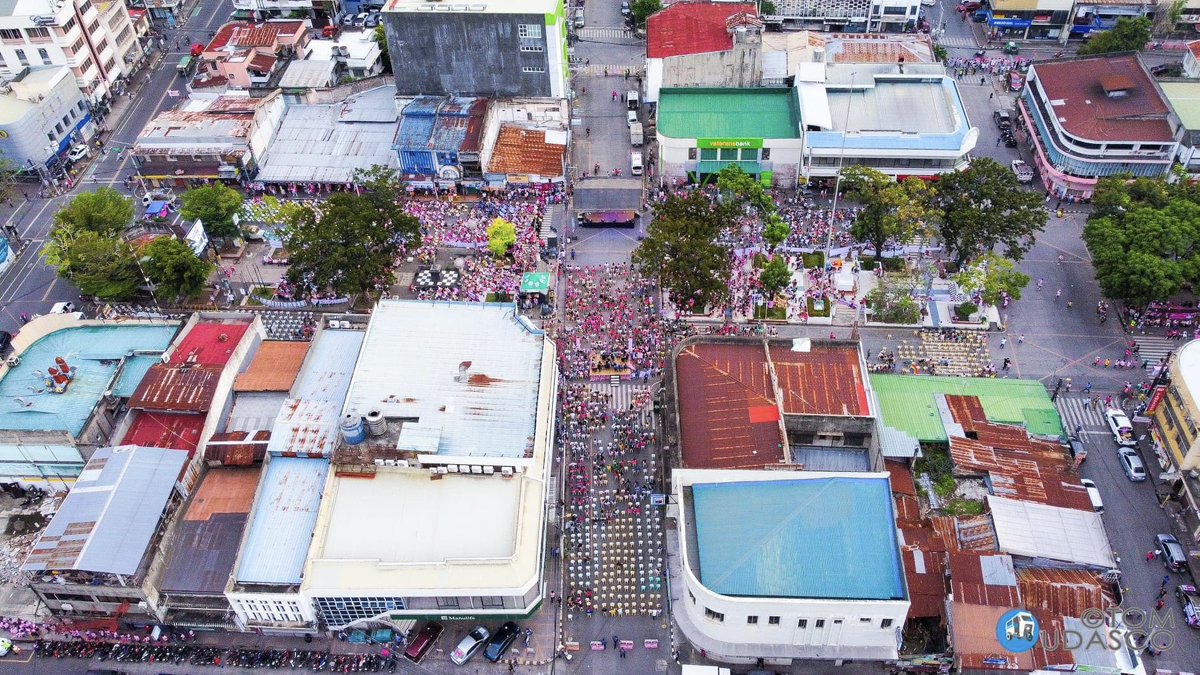 rightheousness's tweet photo. CDO vs CDO
BBM vs INAY
Crowd in Broad Daylight!💪🏼

BBM FOR PRESIDENT 
#CDOForBBMSARA https://t.co/fClsNkjsdY