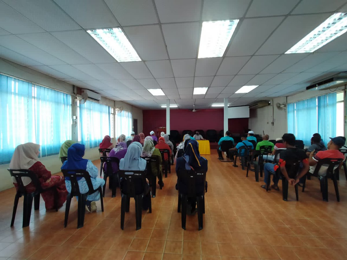 PPKMERBOK's tweet photo. Tradisi setiap tahun menjelang bulan Ramadahan PPK Merbok akan menganjurkan Majlis Tazkirah Ramadhan. Alhamdulillah tradisi ini dapat diteruskan lagi tahun ini.

#LPPMalaysia
#LPPKedah
#PerkasaPeladang
#Ramadan https://t.co/p83EpWAryj
