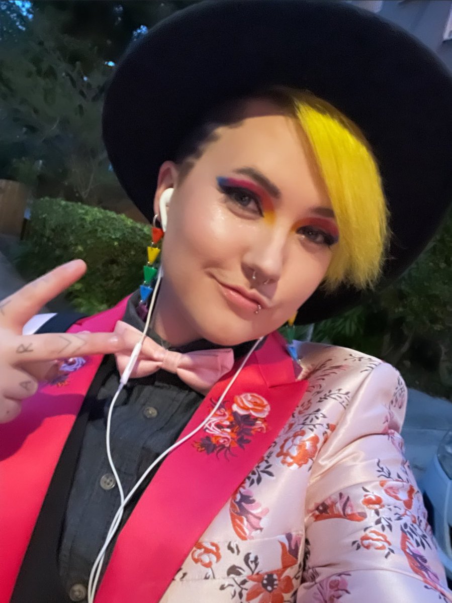 Jes Layton tweet media