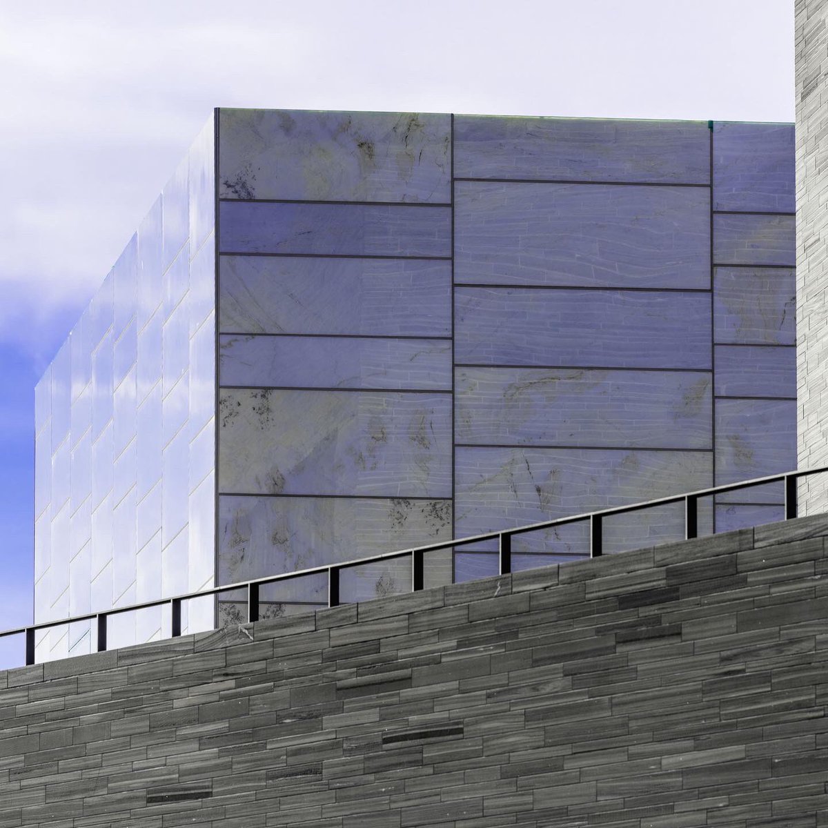 SEIFERTpr's tweet photo. Schon Urlaubspläne? Wie wäre es mit Oslo? Das neue Nationalmuseum Oslo wurde mit Luftdurchlässen unseres Kunden Kiefer Klimatechnik ausgestattet.
.
#NationalmuseumOslo #Oslo #Norway #Architecture #KlausSchuwerk #Nasjonalmuseet #Baufachpresse #SeifertPR
Fotos Høstland/Bjørgli https://t.co/aIcPKcapz4