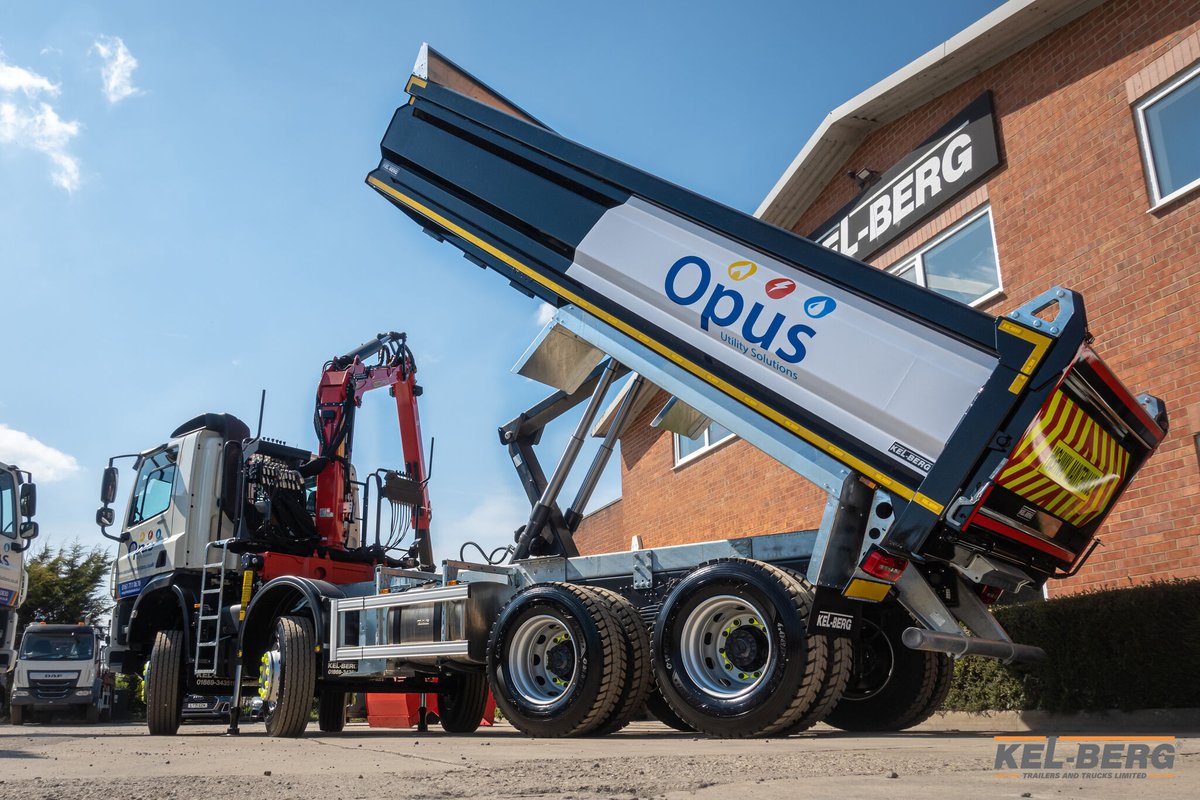 Some more Kel-Berg grab loader equipment delivered to Opus Utilities Ltd, fitted to their DAF CF450 8x4 chassis'.

Thanks to Gavin for continually working with Kel-Berg. We appreciate your business.

#kelberg #utilities #daf #construction #constructionuk #transport  #trucks
