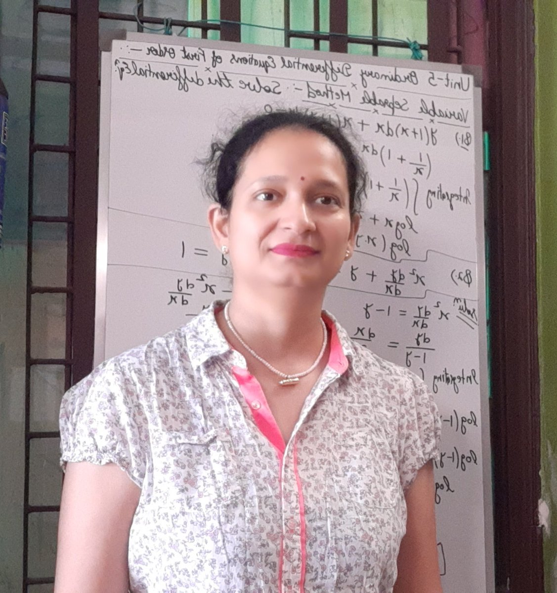 garimasinghmath's tweet photo. #BCA
#BCAmaths
#BCA4thSemMaths
#Mathematics3rd
#differentialEquation
#VariableSeprableMethod
#GarimaSinghForBCAMaths
#Link
https://t.co/uF4sFn7BqP https://t.co/17DUqwmU2j