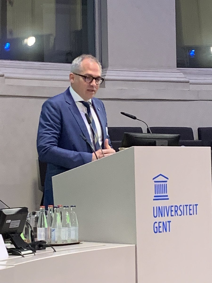 bartkeirse's tweet photo. Openingsspeech op het Congres Duurzaam (ver)bouwen van @MDiependaele. Georganiseerd door @HerwigReynaert met ondersteuning van @vandenbroele https://t.co/7NYWBvLteI