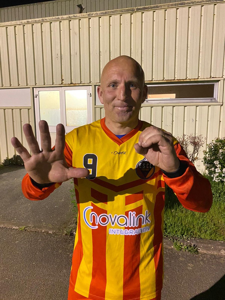 UbccFoot tweet media