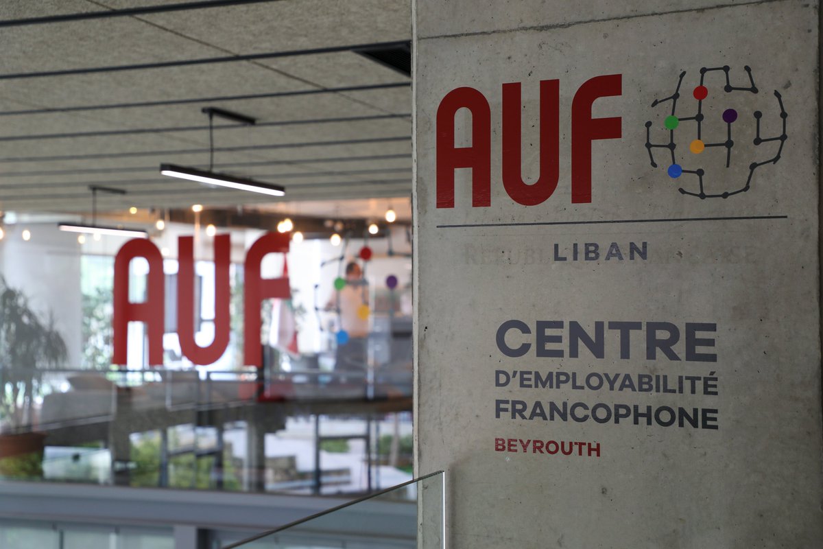 AUF_MoyenO's tweet photo. #BADEEL : le nouveau pré-incubateur du #CEF de Beyrouth #AUF @BeirutDigitalD 

Un programme d’accompagnement ayant pour vocation à donner aux étudiants entrepreneurs des universités libanaises l’appui nécessaire pour passer de l’idée au projet 

+d'info▶️ https://t.co/RdCK8jn0XE https://t.co/L67UuM8P08