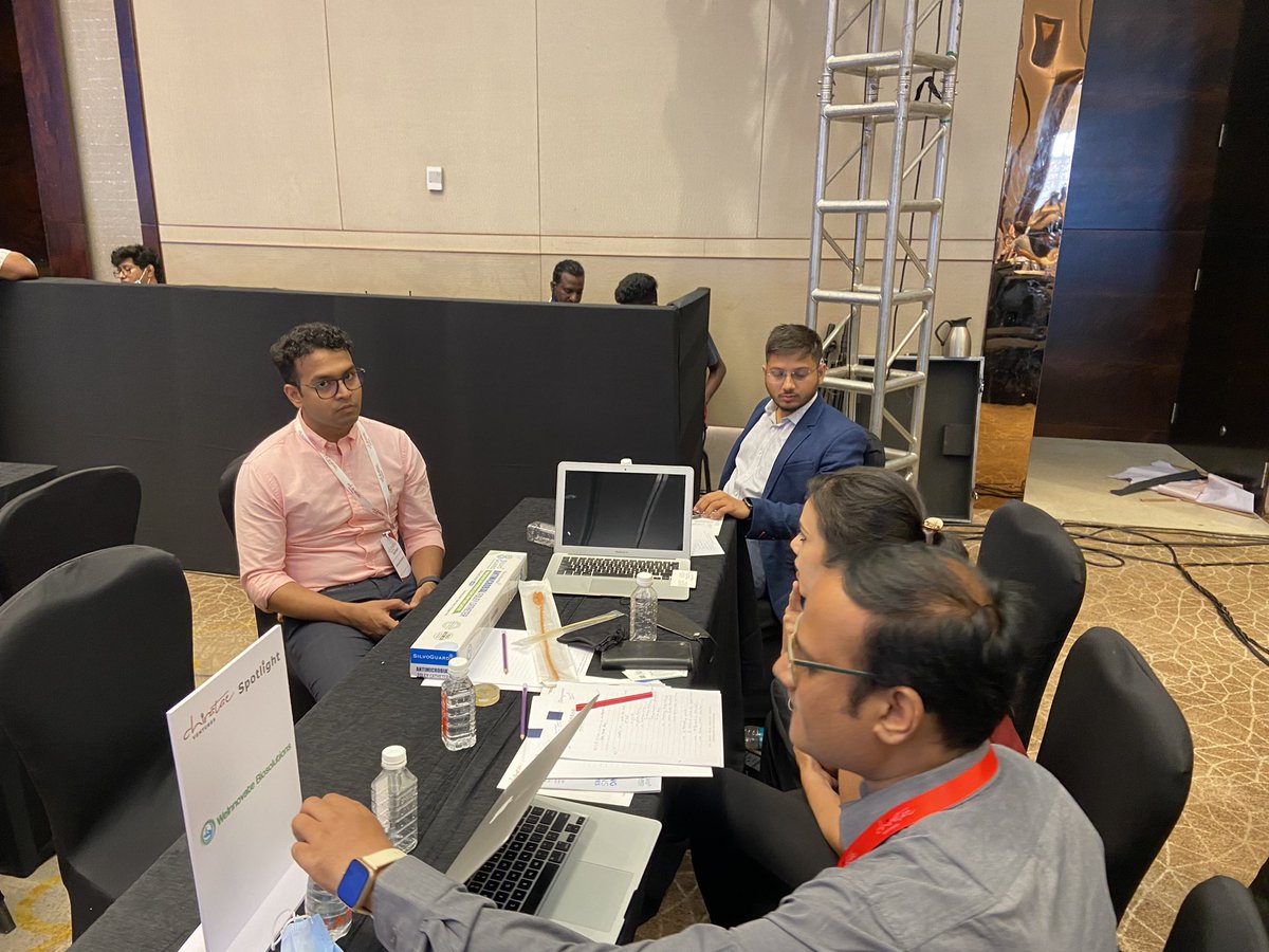 milindbio's tweet photo. Jam packed @ChirataeVC… #Spotlight 100+ investors and 30+ startups under one roof….@Weinnovate2 sensitising the #investor community about #Indian  innovation #infection prevention #AMR @venture_center @BIRAC_2012 @sudhirksethi @derbifoundati0n https://t.co/MxJWt6VoqD