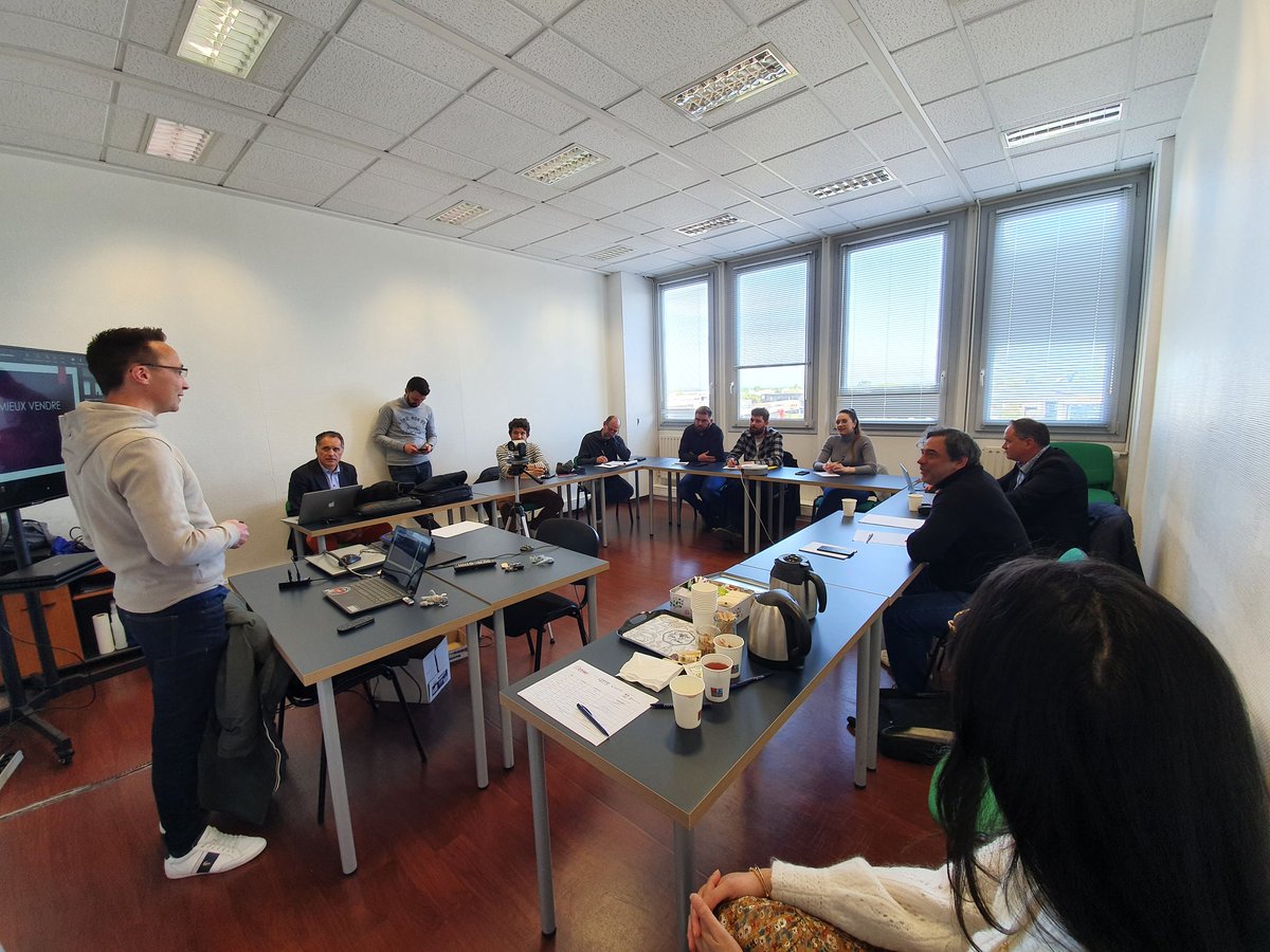 Atelier "Comment mieux #vendre par le #Web" animé par <a href="/peronlau/">Péron Laurent</a> et présenté par <a href="/patrice_calvez/">Patrice calvez</a> de chez <a href="/agence_stafe/">Stafe</a>, <a href="/KomunityWeb/">Komunity Web</a> avec <a href="/PhilippeAin/">Philippe Aïn</a> et Antoine Chaillou de Le coin du digital !
Au menu, revue des leviers à activer sur le court, moyen et long terme! #Seo #Ads #CM