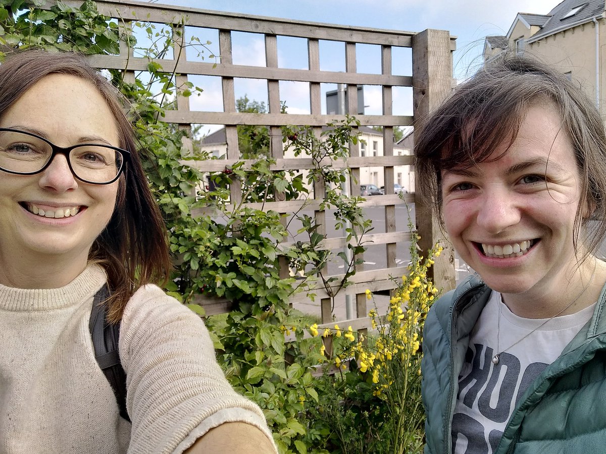 TidyRiverside's tweet photo. A fine way to start the day, clearing space in our community garden on Brook St to let in more light and start to plan next steps. Thanks to all our neighbours who stopped to chat &amp; encourage! https://t.co/ABjBvxQktM
