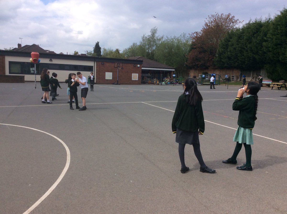 Yesterday, Year 4 investigated how sound travels by creating their own telephones. We found out we need to keep the string tight to the vibrations to travel #primaryscience #wearebrightfutures