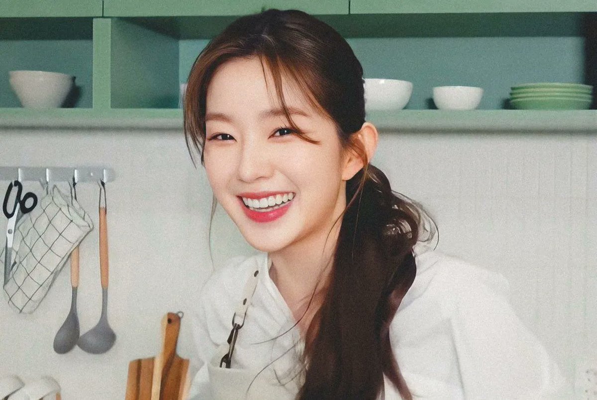 irene pics tweet media
