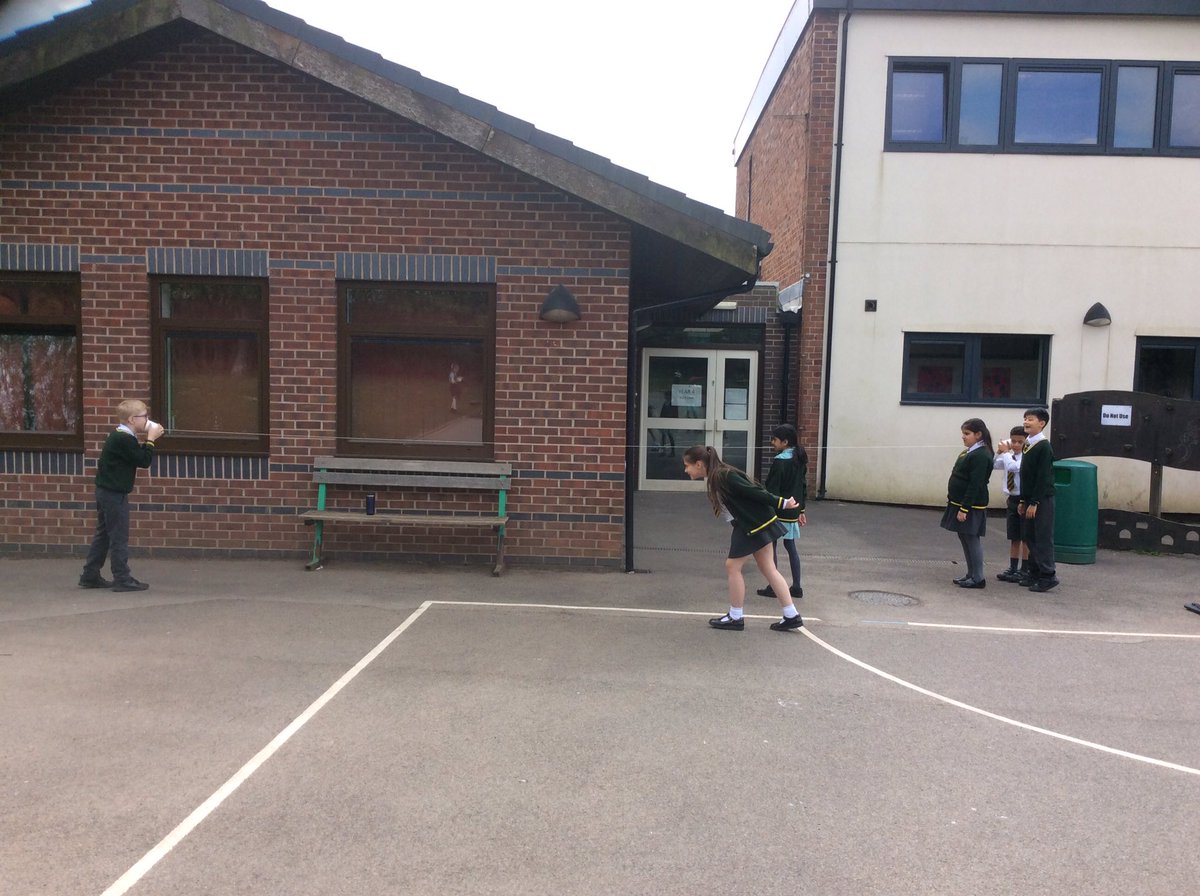 Year 4 - Miss Law tweet media