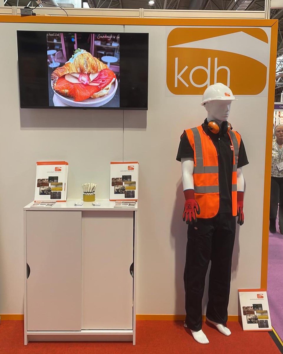 kdhprojects's tweet image. Day 2 of the @FarmShop_Deli show opening shortly… #FDS2022 

Come and see us on Stand B181 😀👋