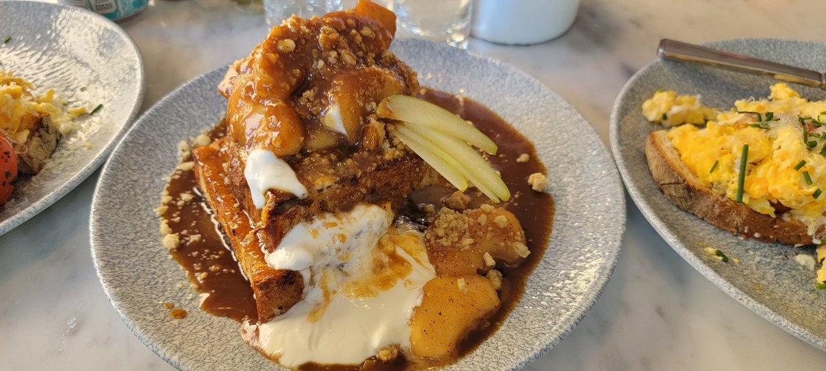 TSM_Reps's tweet photo. Breakfast with the boys at Greasy Spoon in Sweden, insane! https://t.co/Zf5tQqwDAz