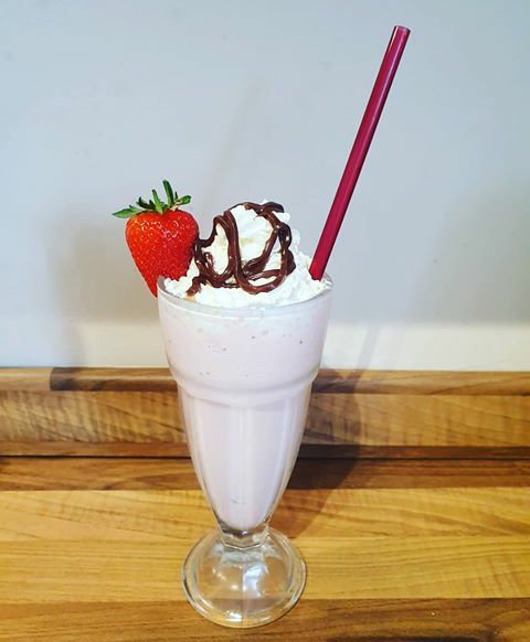 uChefWeLiquid's tweet image. Hi I make cocktails when I'm bored #ElonMuskBuyTwitter A'reece #CottonFest2022 #Mihlali
