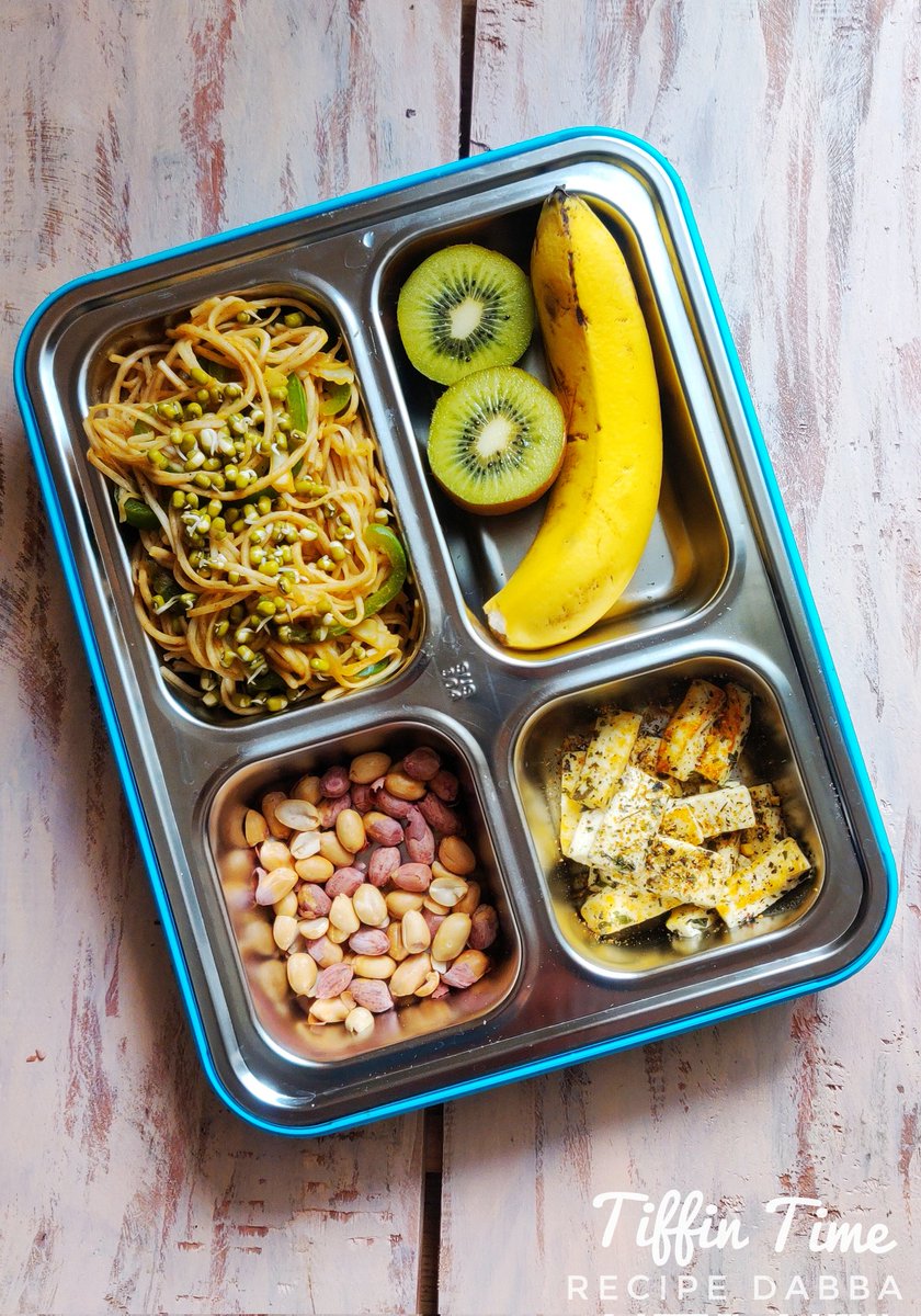 recipedabba's tweet photo. #RDTiffinTime 
Packing a healthy tiffin is just about little planning. Millets noodles, sauted paneer with herbs, fresh fruits &amp; salted peanuts. A complete meal , yet simple yo pack. #healthytiffin #tiffinideas #tiffinbox #healthykids https://t.co/C49l1U08It