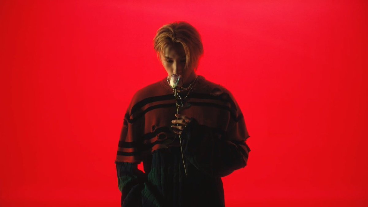 changkyuniesite's tweet image. "if you want me,then dance with me" OMG 😭🖤