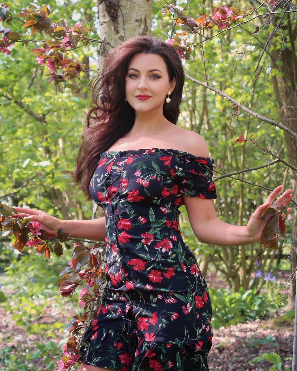 WALLI27's tweet image. ꧁#SPRINTTEAM 🌹💃꧂

@AlexiaAnnuk
@MarthaCandia21
☆°•▪︎☆ ▪°•☆
@swydersk
@MarianLuque4
@moni_dollnature
🌸🌿🌸⁀⋱ ⋰⁀🌸🌿

@naturedoll_moni
@Jemaco40
@MARTHAA91710793
@Magdale_Aguilar 
@leilasbsantos 
@sami86pilang
@WALLI27 
@IreneVarMex 
@Elvira57538981 
@MarkSanz12