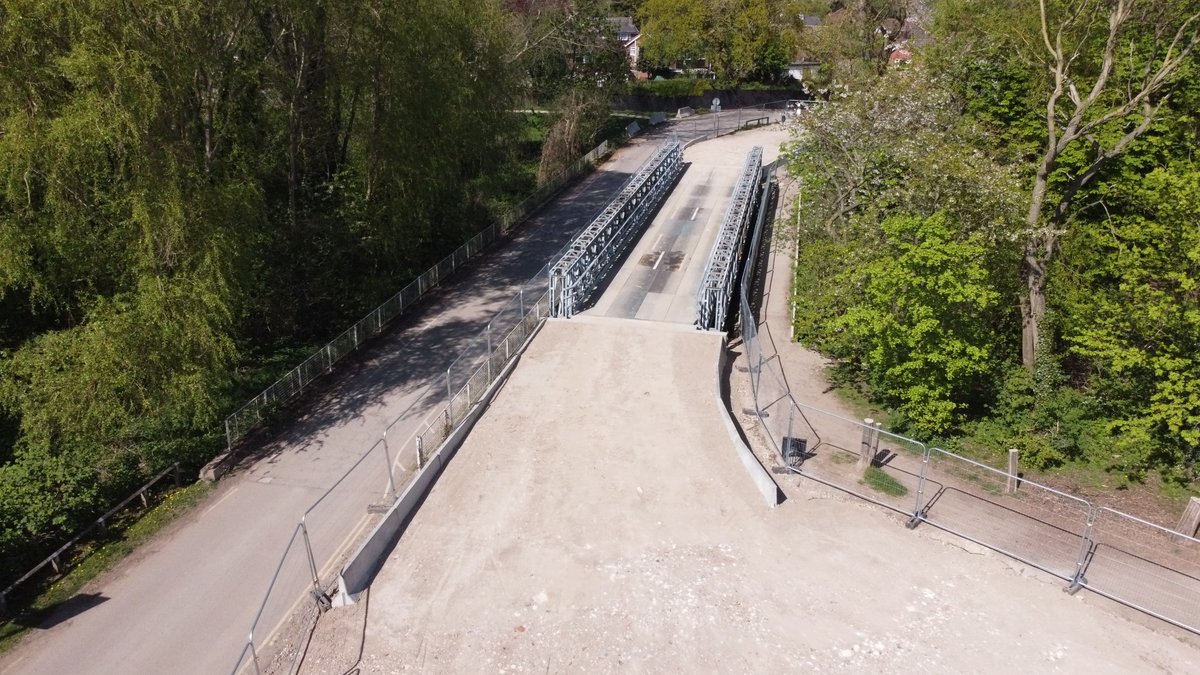 Colwick Fish Pass: New temporary bridge now installed at park entrance ready for construction traffic. Footpath and road diversion are now in place, the piling matt is almost complete around the site and sheet piling works to begin next week. #trentgateway #rivertrent #fishpass