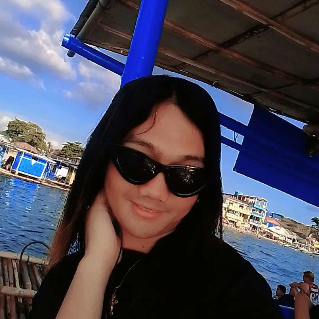 reya_ash's tweet photo. Sana na man ung taong magmamahal sakin😘 sana na man mahalin Niya Ako kahit di Ako babae Gaya Ng ine expect Ng iba Oo 
"GAY"💕😍 Ako pero Sana maranasan ko din mahalin💕Kasi since birth diko pa naranasan mahalin ✖️Ng Isang lalaki🚶or Bisexual🧎 na tao kahit Kaylan kaya♥️ https://t.co/OaNj9LhgZ6