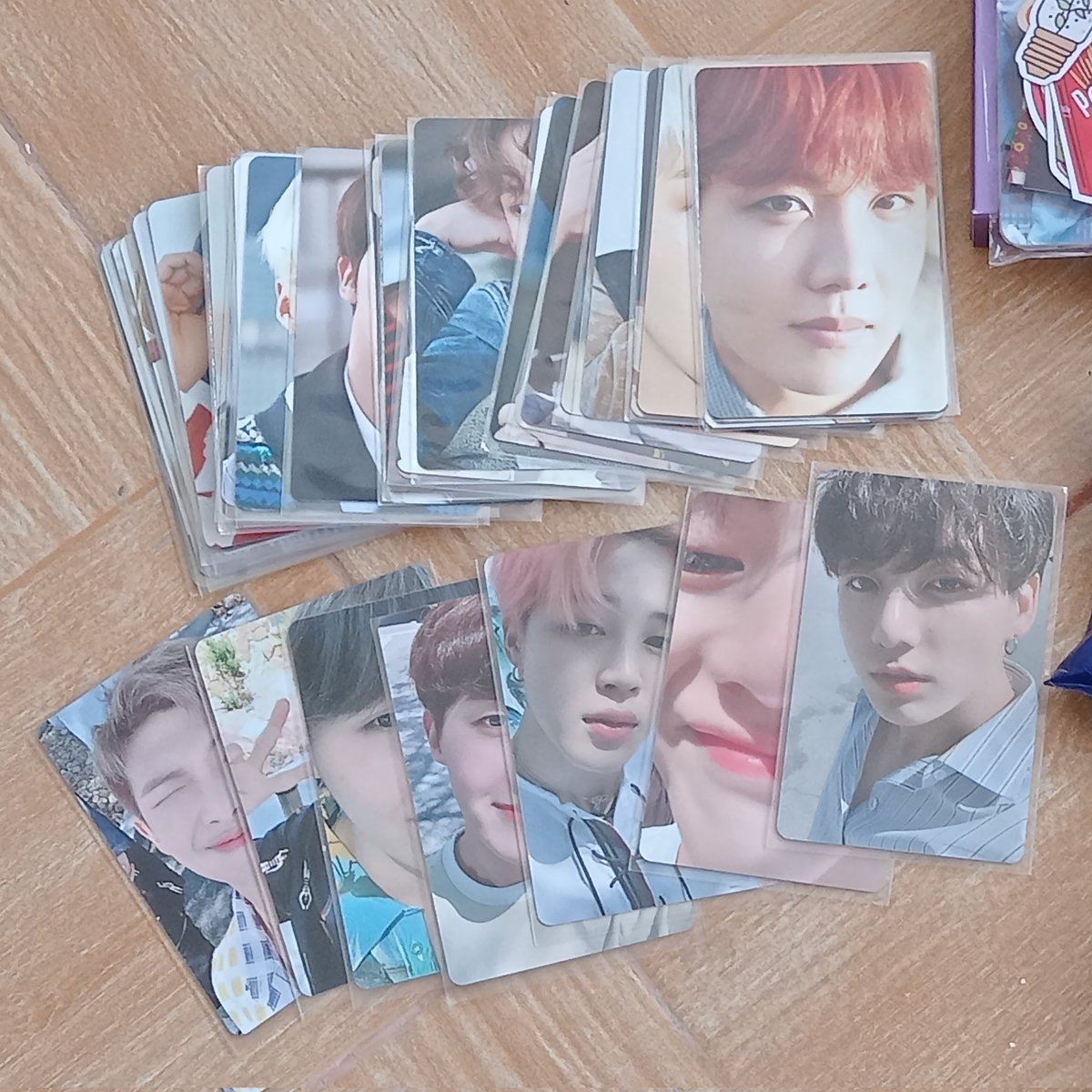 chakives's tweet photo. so happy!!! im sending proofs pa hehe i will pack after magpay ng mga buyers ko hihi if u r interested, check my pinned tweet to see available pcs ๐ค
#chaclupdates https://t.co/WDOWlhFnLr