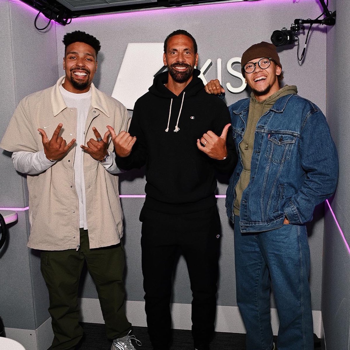 playkissuk's tweet image. We’re excited to announce our partnership with @rioferdy5 &amp;amp; @riofoundation 🎉

#notboxed campaign is about driving change &amp;amp; better opportunities for young people &amp;amp; their futures 

Rio joined Jordan &amp;amp; @realperrikiely live on #KISSBreakfast this morning with content coming soon! 🙌