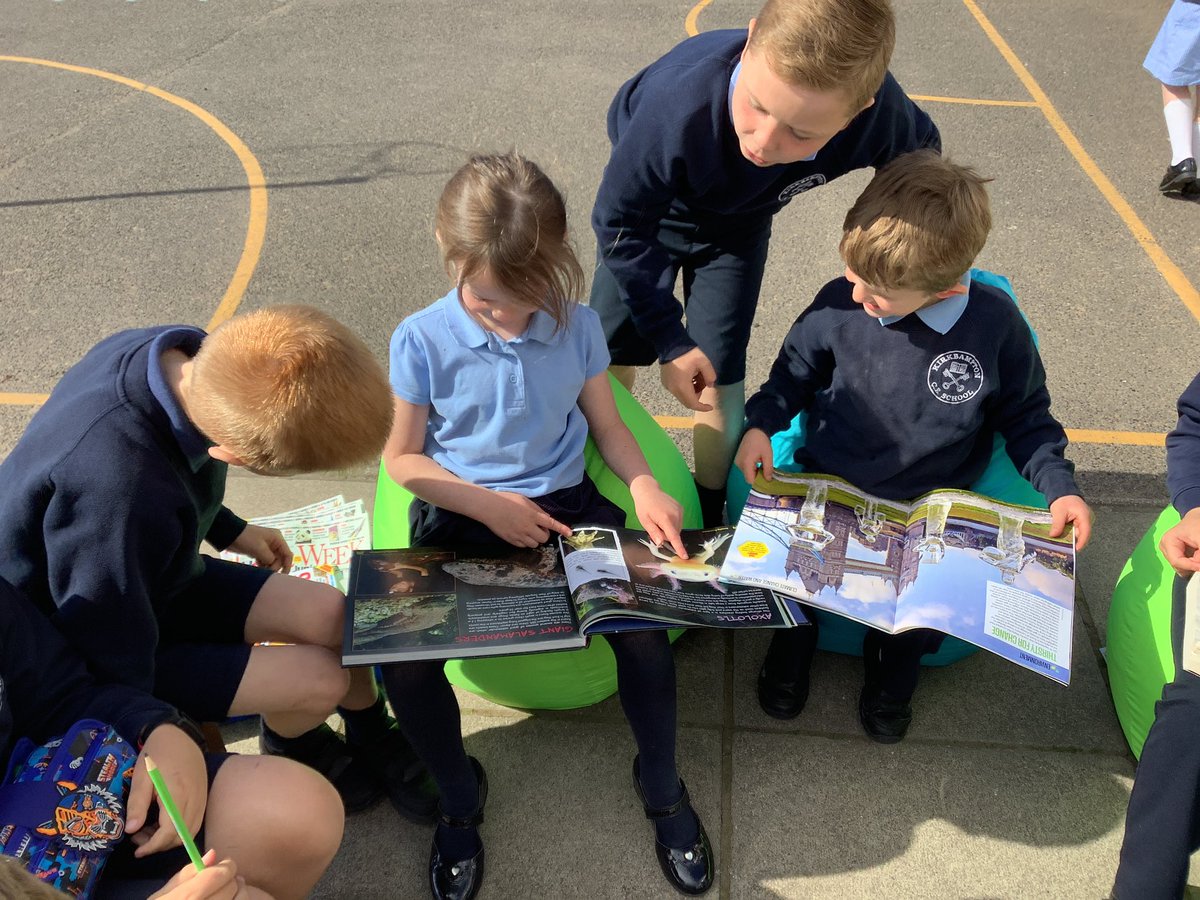 KirkbamptonSch's tweet photo. Fun in the sun enjoying our new outdoor reading area.☀️📚 https://t.co/admraMnc0B