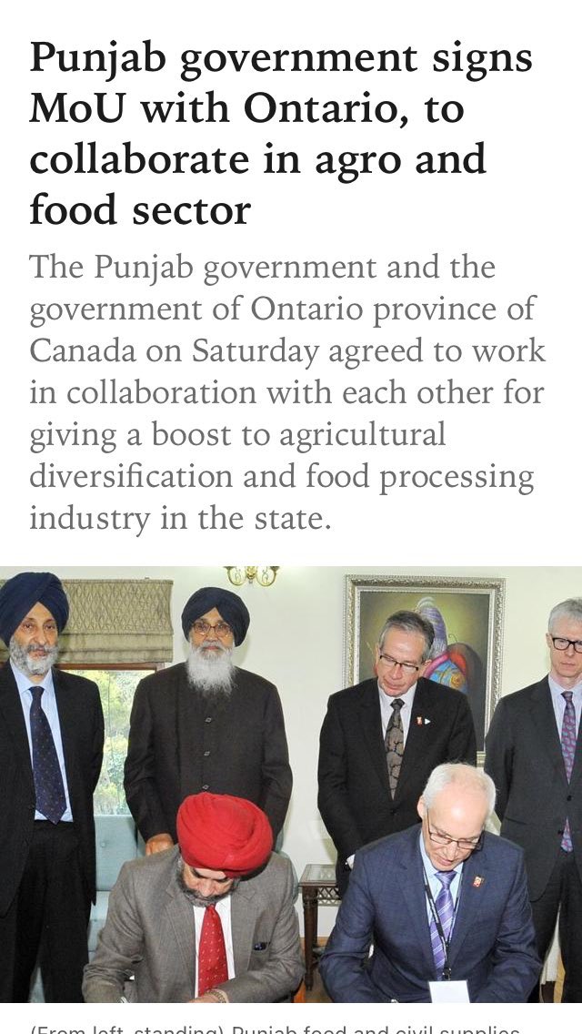 Picture 1. Congress CM Captain Amarinder signing MOU with HP govt. Picture 2. Akali Dal CM Prakash Singh Badal signing an agreement with government of Ontario. But these people have problems with a knowledge sharing agreement between @ArvindKejriwal and @BhagwantMann