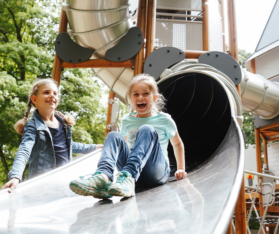 What are the play areas like where you live? Play areas offer the chance for children to explore and be imaginative through play. Check out this <a href="/BBCNewsround/">BBC Newsround</a> article discussing how children face unequal access to public play areas: bbc.co.uk/newsround/6079…
#RightToPlay #EqualPlay