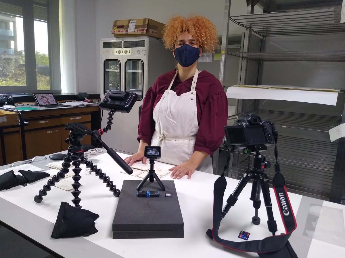 Prize_Papers's tweet photo. Great things are happening here! Camilla Camus-Doughan, Project Conservator and @maria_kardamoon (behind the camera), Imaging Operator at work @UkNatArchives This is what working with the #PrizePapers looks like! #funwithletters #letterpackets #materiality We wish you a good day! https://t.co/O36PQkU6Ef