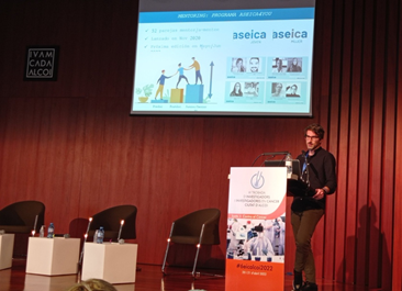 CSIC_VAACT's tweet photo. 📢Investigadores de @CancerCSIC participan en el VI Encuentro de Investigadores en Cáncer ‘Ciutat d’Alcoi’.
➡️https://t.co/6r7A51aCQj
#Cancer #ConexionesCSIC #CSIChub https://t.co/0DD8Te4ors