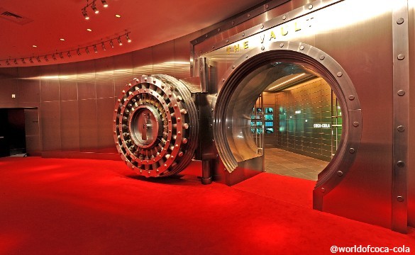 #CocaCola`s recipe is #secret. To learn more about what #tradesecrets are, what they #protect and how you can protect them, check the latest article “Protecting trade secrets: from a competitive edge to business survival” pos.li/2l3xc8