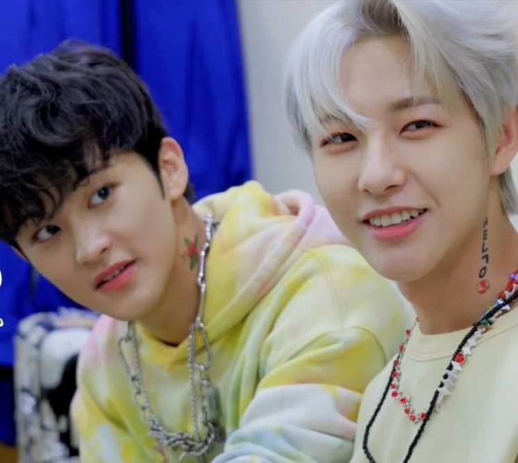 woonieIuv's tweet photo. "desearía que pudieras ver a renjun a través de mis ojos" -mark lee https://t.co/TSRAcTlCc2