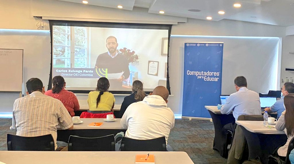 ColombiaOEI's tweet photo. La #OEI y @CompuParaEducar a través de la iniciativa #LaboratorioDeInnovacionEducativa buscan generar oportunidades de acceso y apropiacion a las tecnologías digitales a los niños y jóvenes de Colombia y de esta manera fortalecer sus aprendizajes. #EducacionDeCalidad https://t.co/NezqMCf4rA