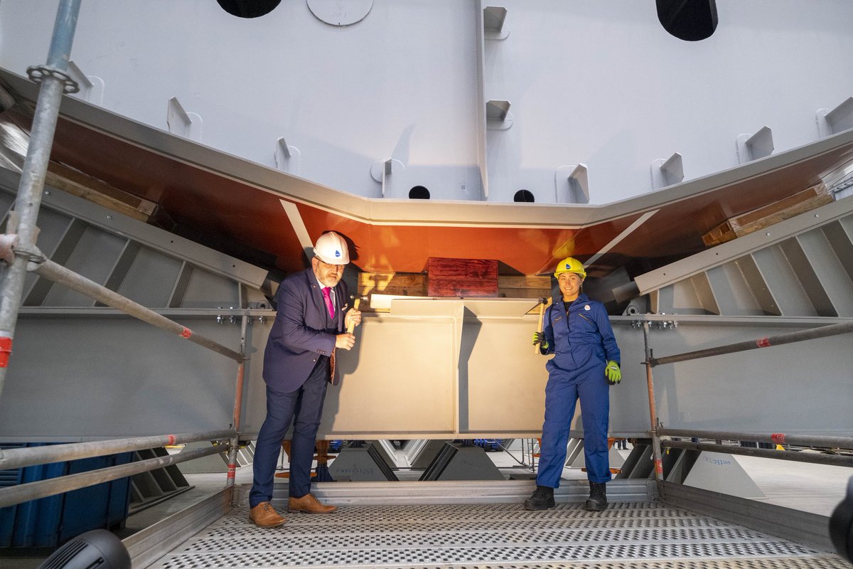 FauteuilColbert's tweet photo. #SurfaceFleet - #RoyalNavy 🇬🇧⚓️
Programme #Type31
➡️ La quille de la frégate HMS « Venturer » (2030 ?) a été déposée (https://t.co/nEEXG3ecze) dans le nouvellement construit Venturer Hall (Babcock (Rosyth) : suffisamment grand pour construire côte à côte deux frégates. https://t.co/3yAFsCoTEk