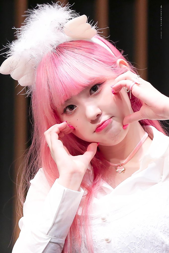 cantabile_0426's tweet photo. 𝐇𝐀𝐏𝐏𝐘 𝐂𝐇𝐀𝐄𝐇𝐘𝐔𝐍 𝐃𝐀𝐘♥

행복한 하루가 되었길 바라♡ͦ

#채현이와_처음맞이하는_봄날 
#Spring_Chaehyun_Day 
#愛するいちごだいうくの日
#金采炫0426生日快乐

#김채현 #케플러 #Kimchaehyun #chaehyun #Kep1er #チェヒョン https://t.co/N8knnsrbtY