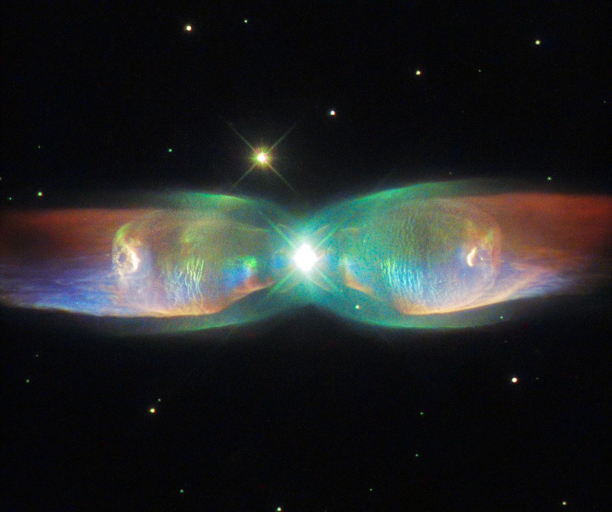 redditSpaceView's tweet image. The Twin Jet nebula