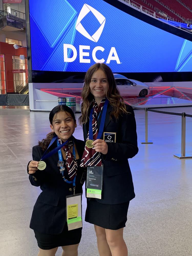 Congratulations to Liz Busby & Jasela Sianipar who are at the National DECA competition in Atlanta. Both just made the finals and will complete later this afternoon…Good Luck! @lakestevensdeca @lssd @LSHSConnect @LSHSVikingPrin
