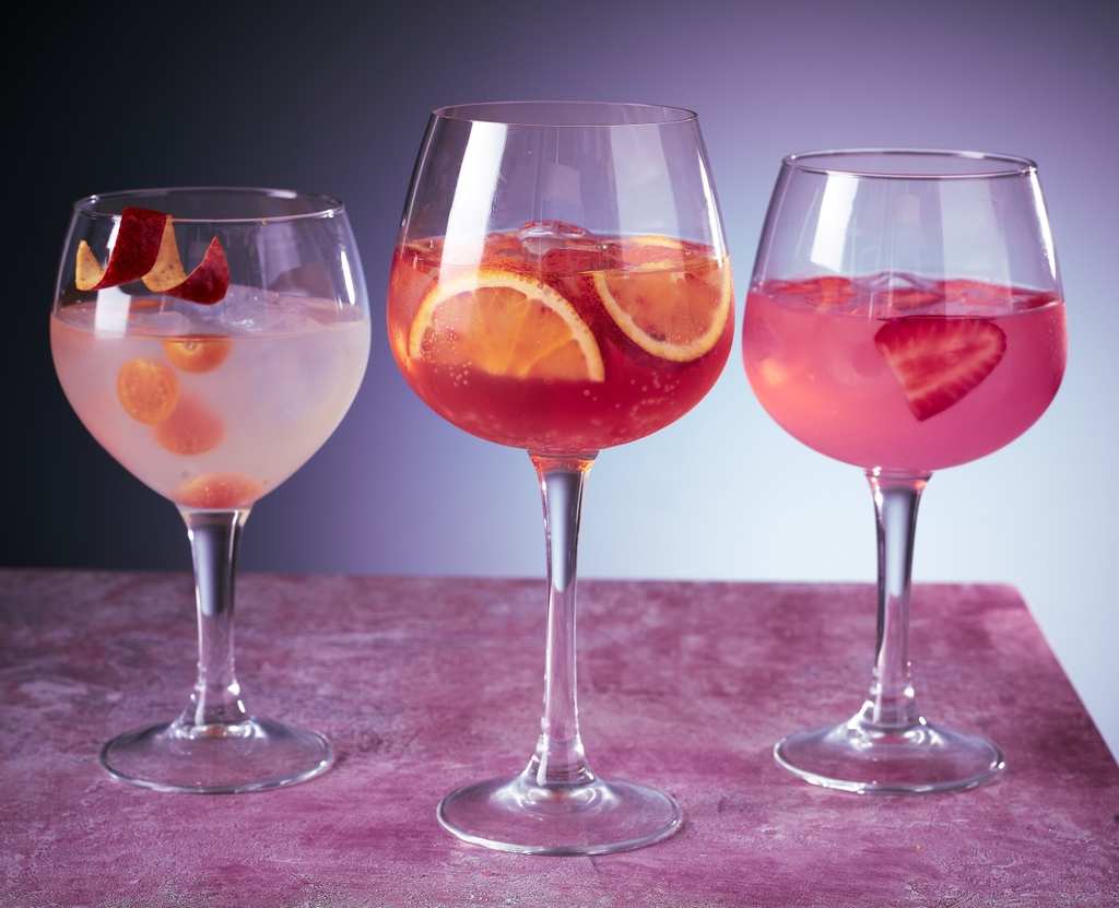 capitalgroup10's tweet photo. Did you know that the real name for a gin glass is Copa de Balon&amp;it originated from Northern Spain in the 1700s?

Since then, Genware has created an amazing range of gin glasses for you to show off your gin combo skills to customers

Give us a call on 01622 714800 to have a chat https://t.co/KCO08s4f2A