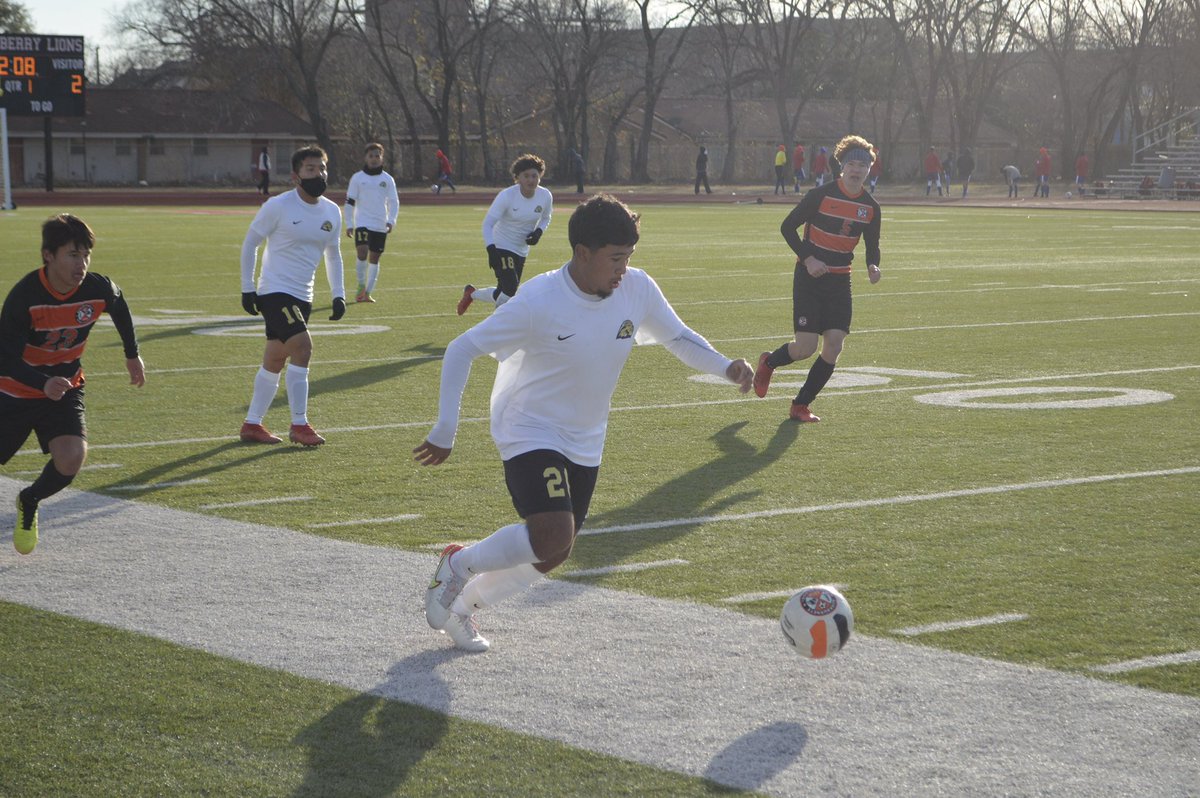 Lion Soccer tweet media