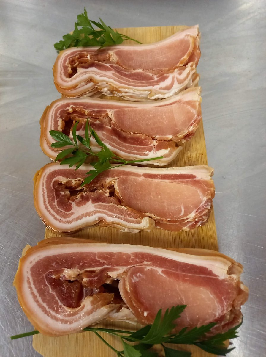 OxfordPig's tweet photo. #OSBPork makes exceedingly good #bacon courtesy of @heathfarmsuffol please support your independent pork producer equally important #ExploreOSBPork visit our website and support local, support home reared and most importantly high welfare out door reared https://t.co/yUVqYmiwwl https://t.co/pZIqFXpr2N