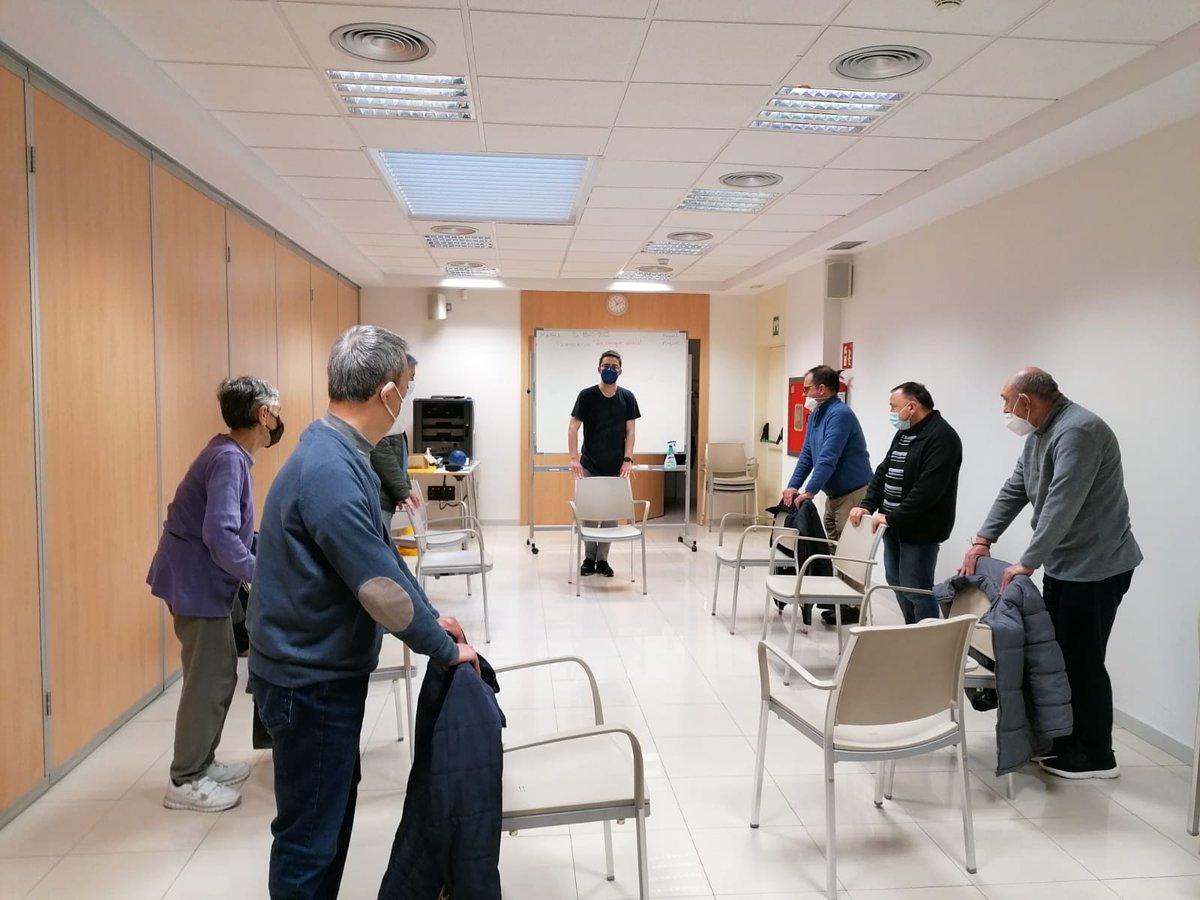 FCLP_Fundacio's tweet photo. 👟Avui els nostres usuaris de la #FundacióTopromi han iniciat el #ProgramaREMS de @PedreraFundacio amb sessions d’activitat física i cognitiva a l'#EspaiSocial de Tarragona ✏️
🧓Aquestes activitats milloren la qualitat de vida i l’#envelliment de les persones amb #discapacitat https://t.co/TPUviRIPUh