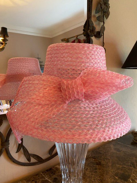 OldhamHumane's tweet image. Just in time for Derby! Make a bid on one of these stunning Frank olive designer hats and help save an animal in the process....proceeds will go to wards the Humane Society of Oldham County's animals. biddingowl.com/Auction/home.c…